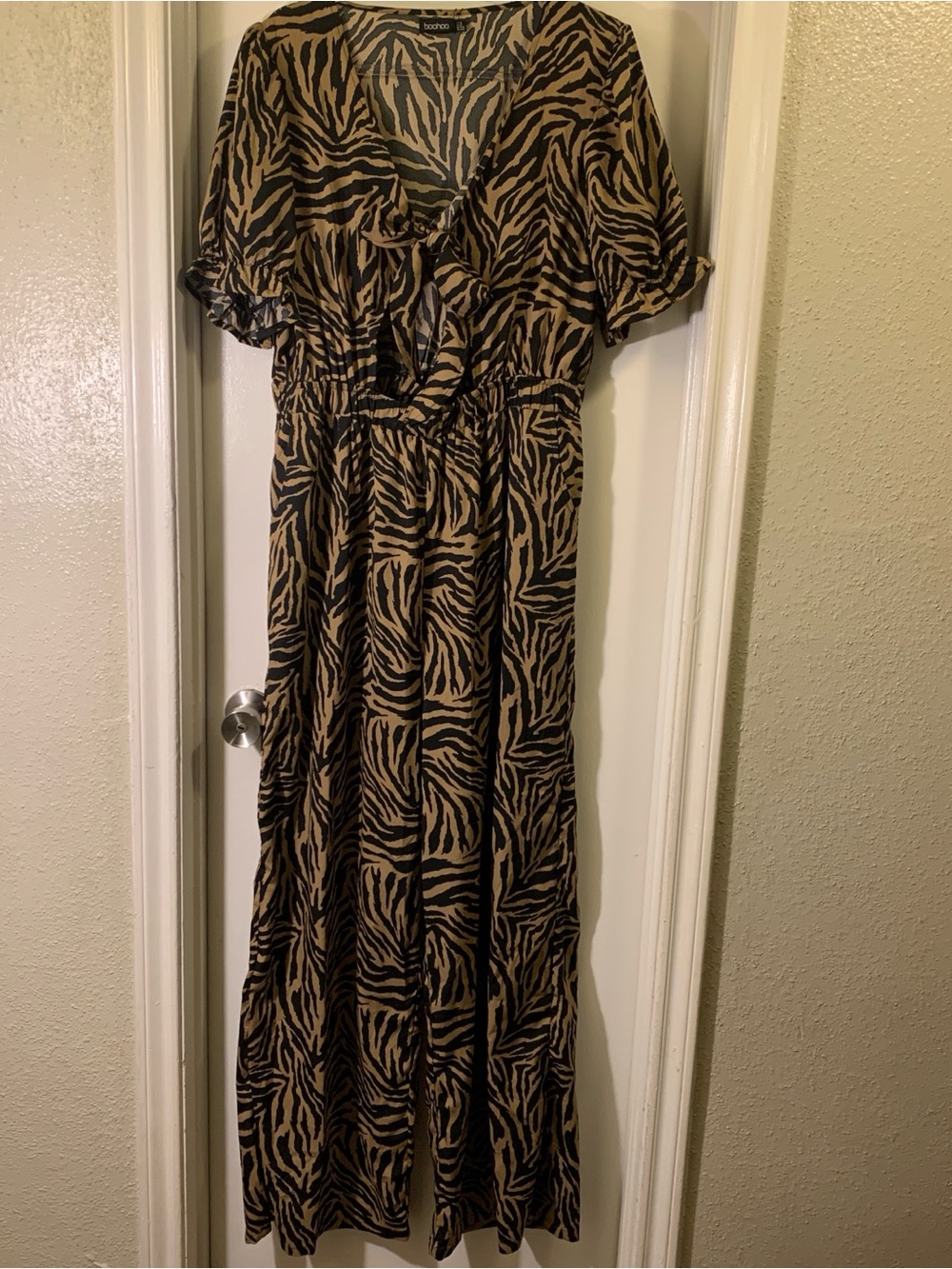 Boohoo Tan & Black Zebra-Print Jumpsuit Romper Size 14